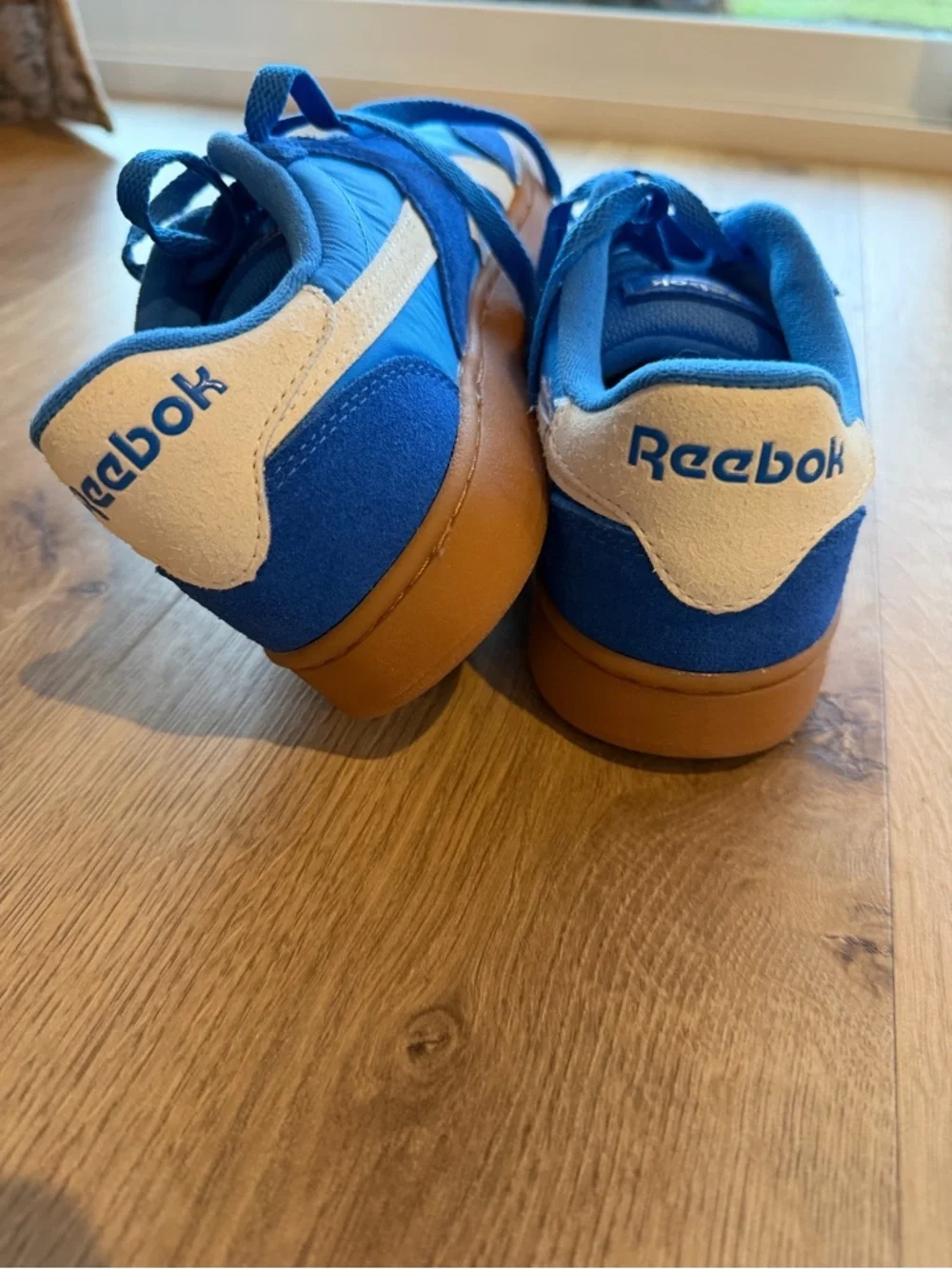 Reebok classic low